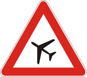 Znak    '' Blizina avionske piste ''  